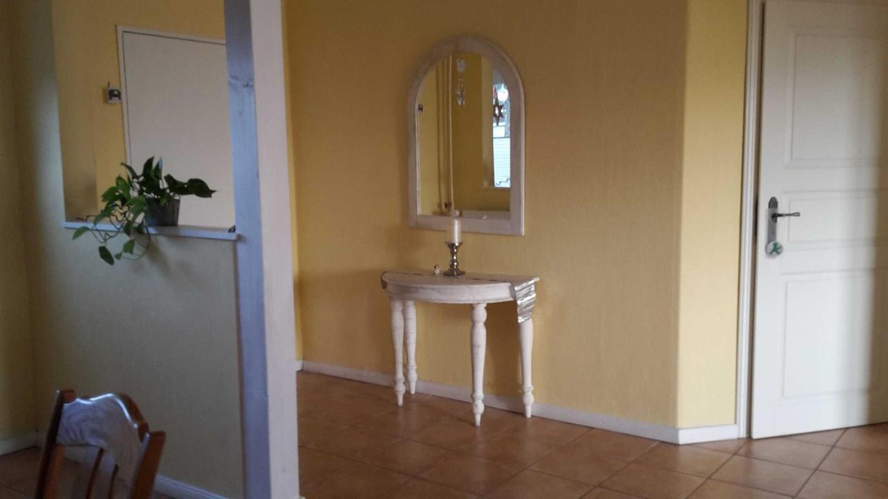 Schoene Ferienwohnung Im Alten Gasthaus In Stoltebuell Bagian luar foto